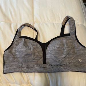 Lululemon sports bra 38C